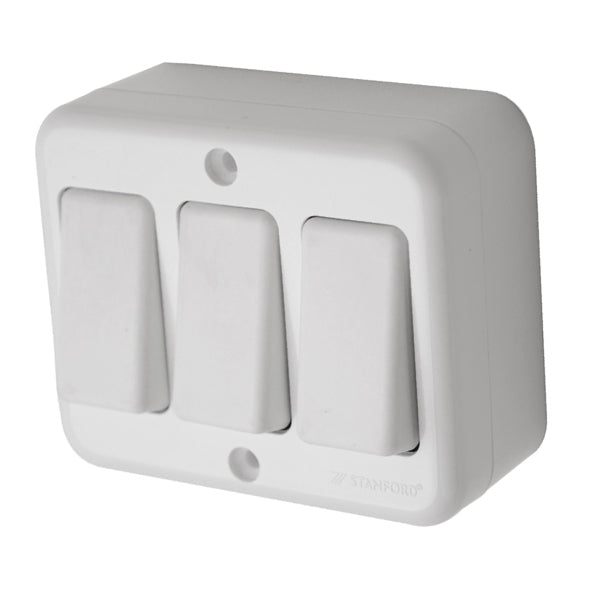 Interruptor Triple 9/32 10A 250V